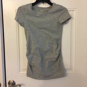 Gap Maternity tee